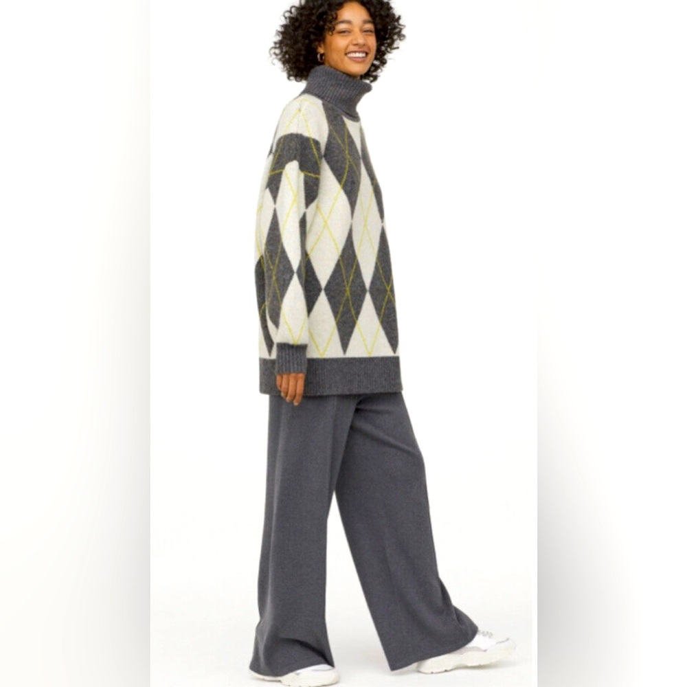 PRINGLE OF SCOTLAND Argyle Long Sleeve Turtleneck Sweater